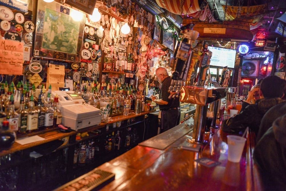 Cats Eye Pub
